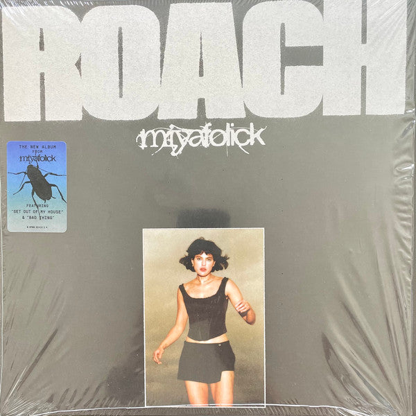 Miya Folick – Roach