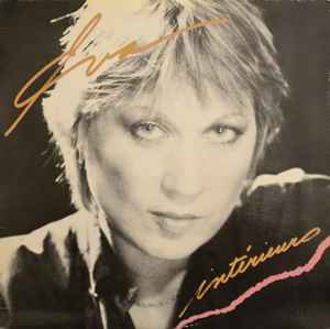 Eva  – Intérieurs