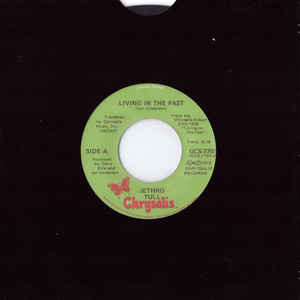 Jethro Tull - Living In The Past